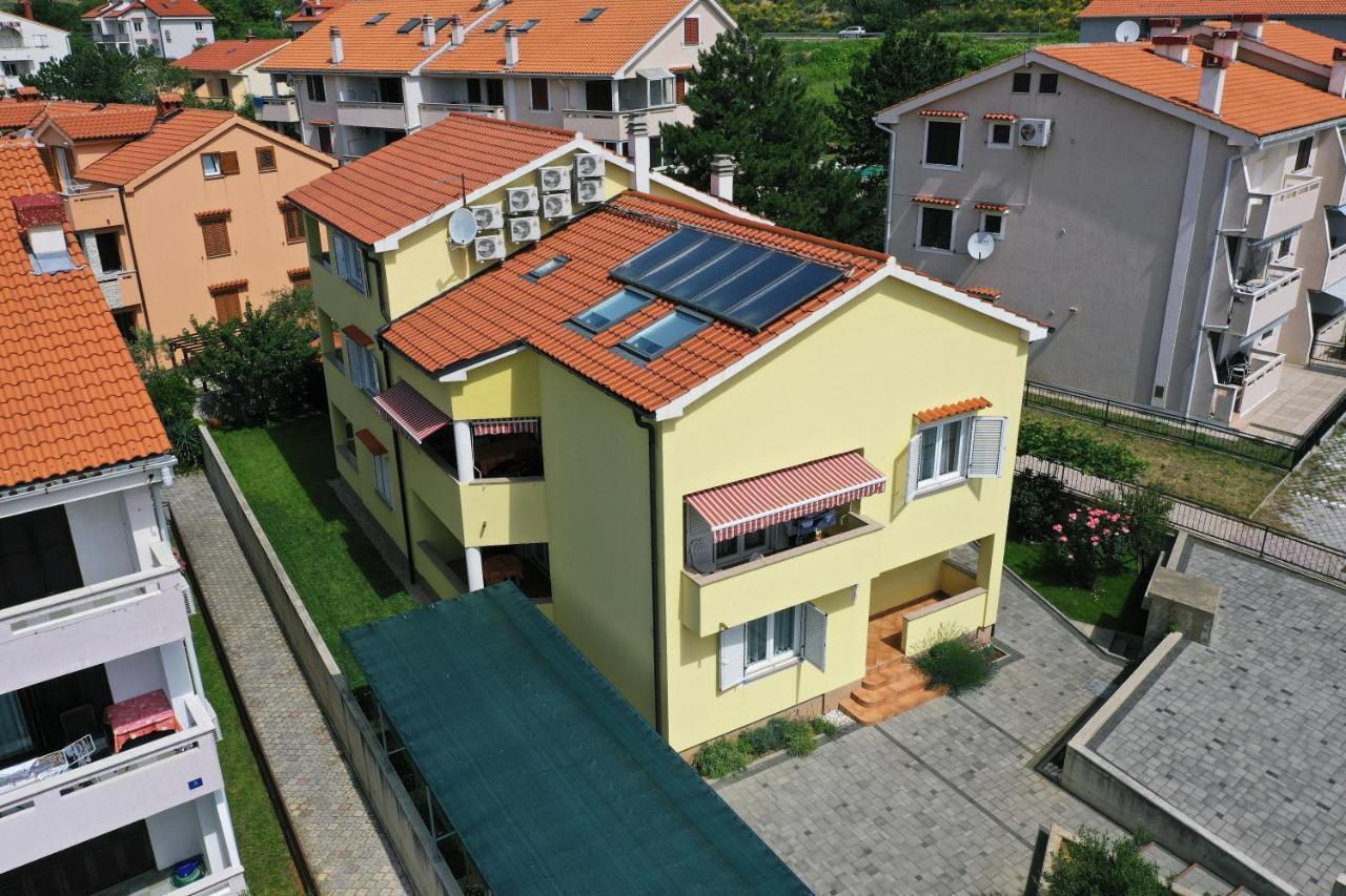 Apartments Luni Baška Exterior foto