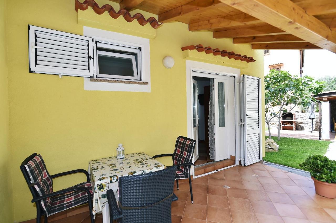 Apartments Luni Baška Exterior foto
